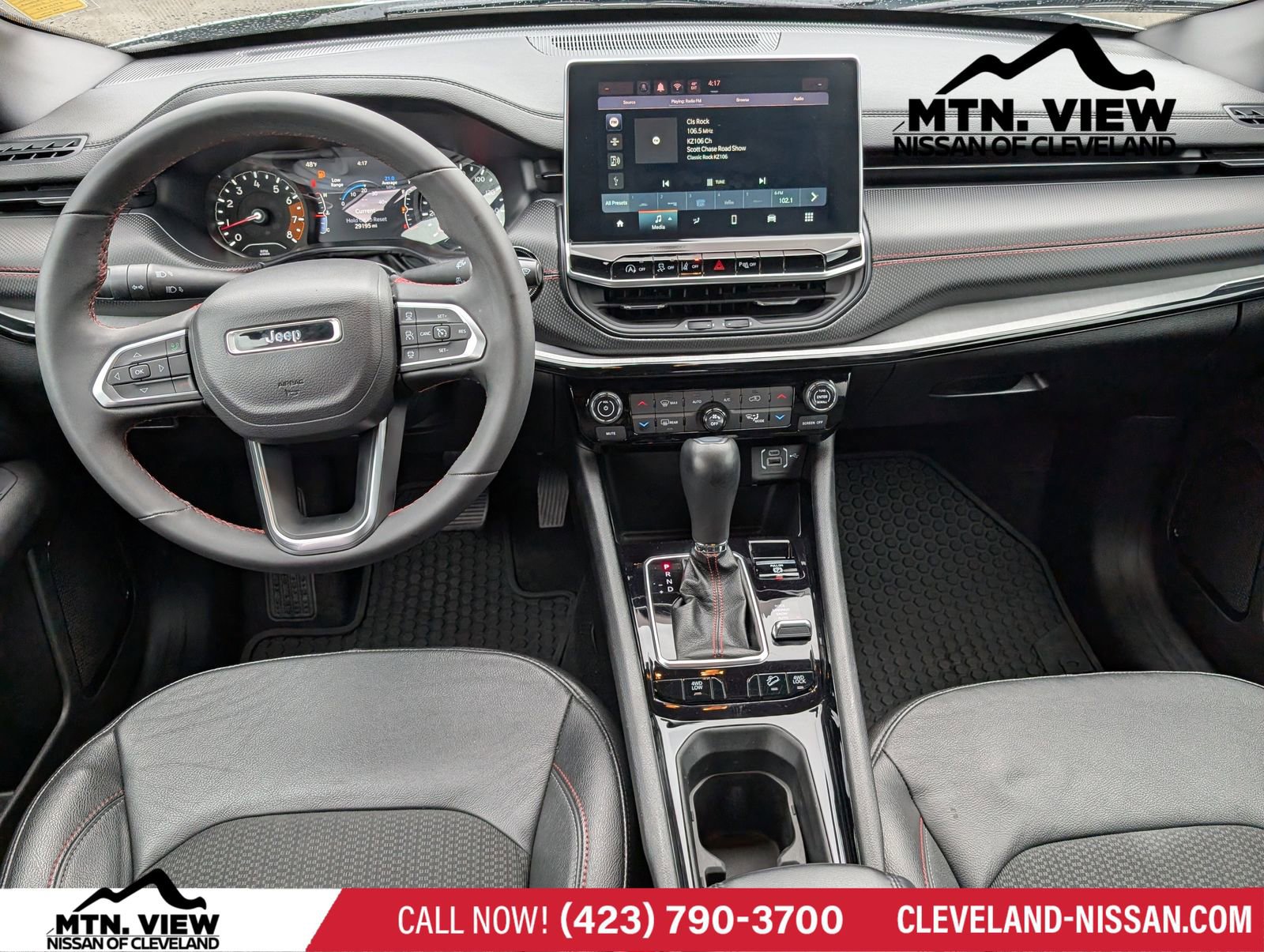 Used 2024 Jeep Compass Trailhawk image 11