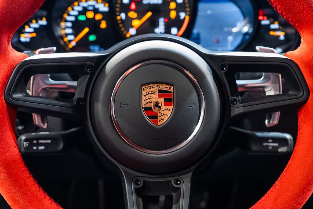 Used 2018 Porsche 911 GT2 RS RWD image 28