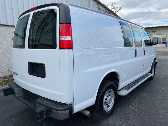 Used 2022 Chevrolet Express 2500 w/ Driver Convenience Package image 3