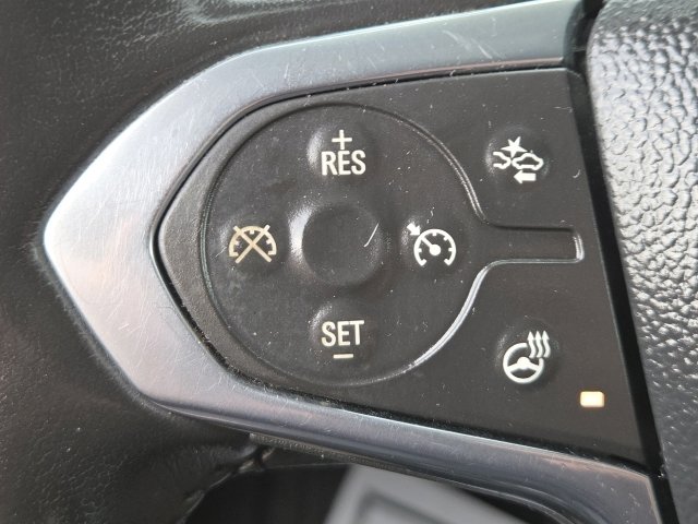 Used 2020 Chevrolet Traverse LT w/ Driver Confidence II Package AWD/4WD image 5