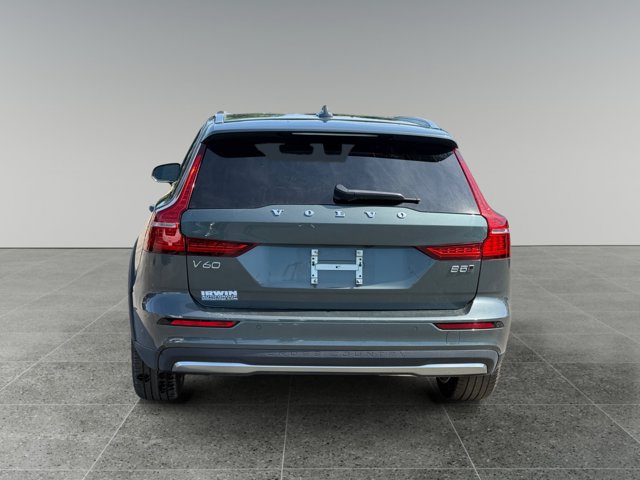 Used 2026 Volvo V60 B5 Cross Country Ultra w/ Climate Package AWD/4WD image 5