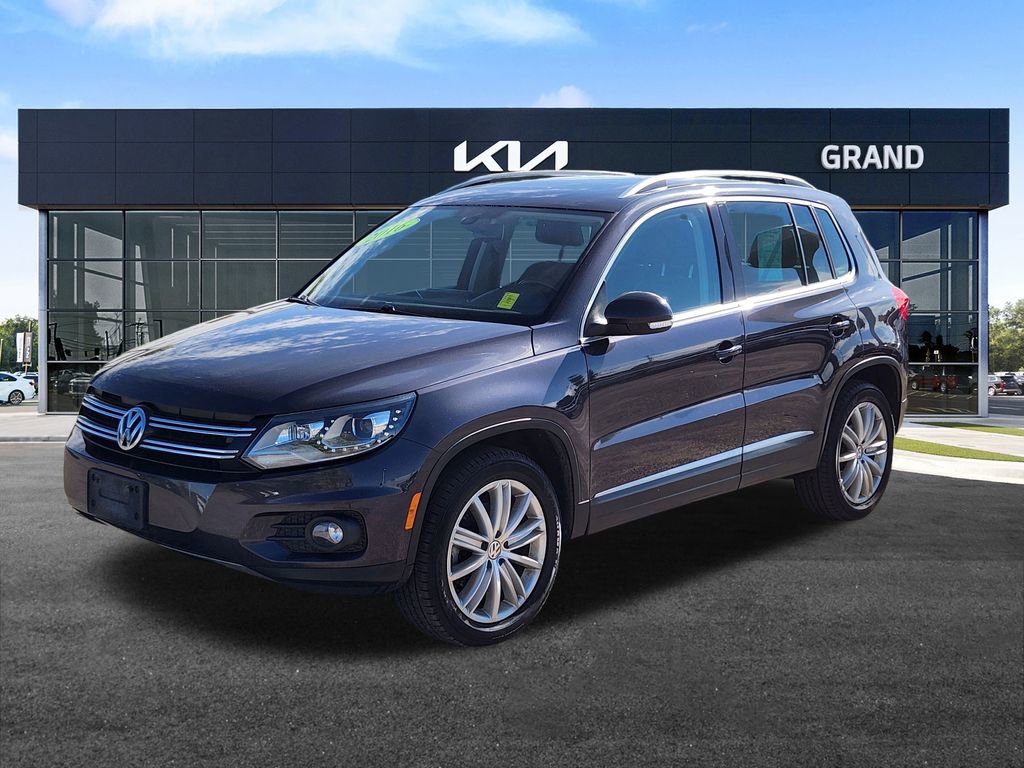 Used 2016 Volkswagen Tiguan S image 5