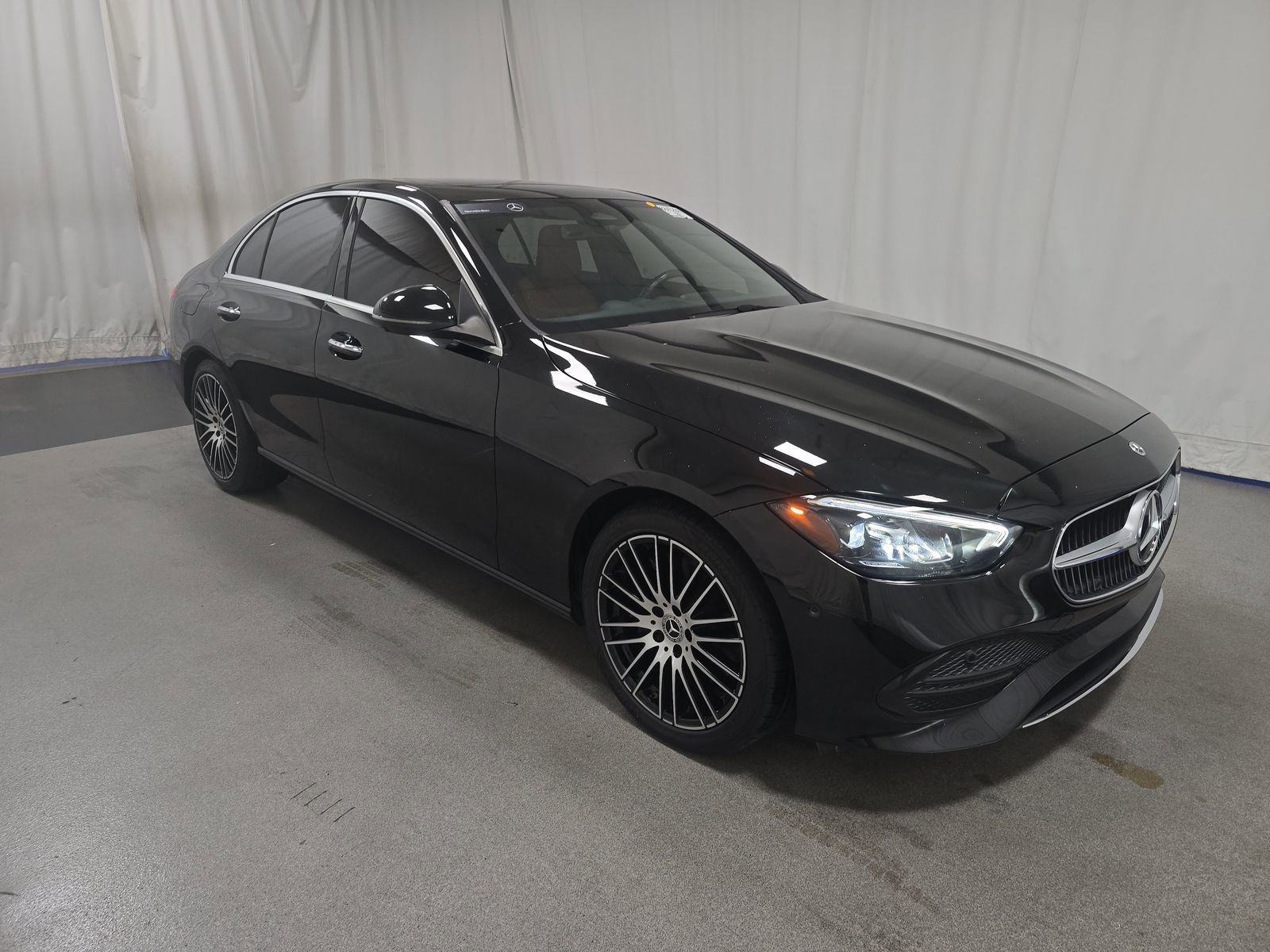 Used 2022 Mercedes-Benz C 300 Sedan w/ Exclusive Trim Package image 6