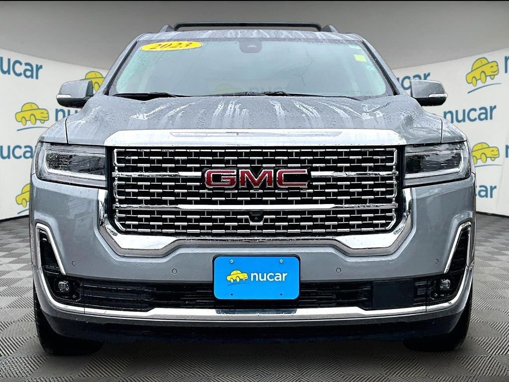 Used 2023 GMC Acadia Denali w/ Denali Ultimate Package AWD/4WD image 2