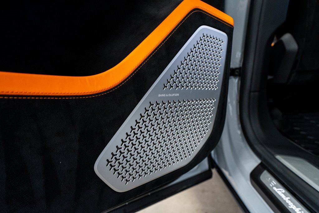 Used 2024 Lamborghini Urus Performante image 64