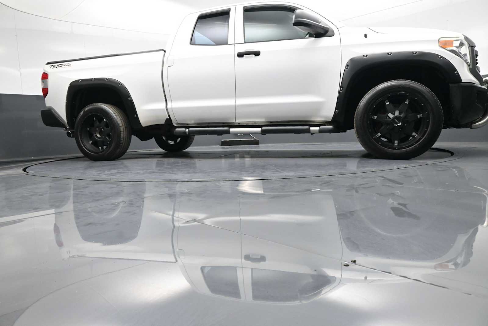 Used 2016 Toyota Tundra SR w/ Exterior Package AWD/4WD image 27