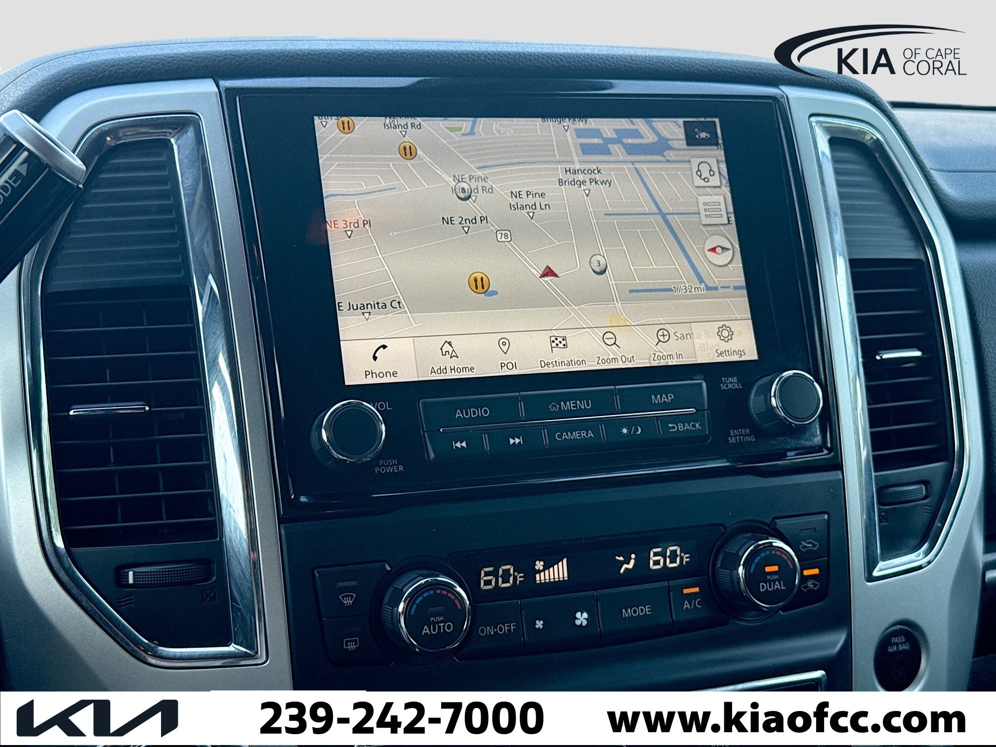 Used 2021 Nissan Titan SV w/ SV Convenience Package image 29