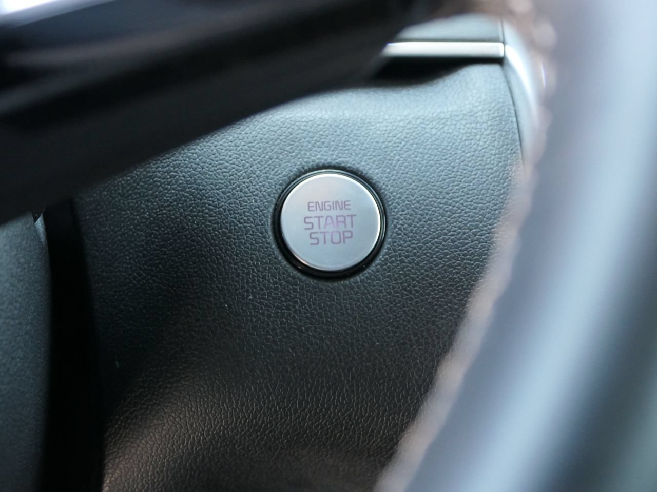 Used 2023 Kia Sorento SX FWD image 14