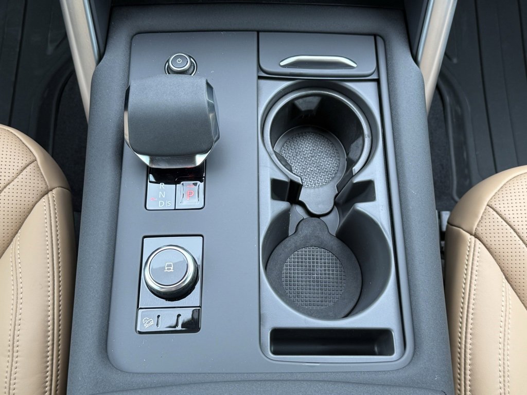 New 2025 Land Rover Discovery Dynamic SE image 20