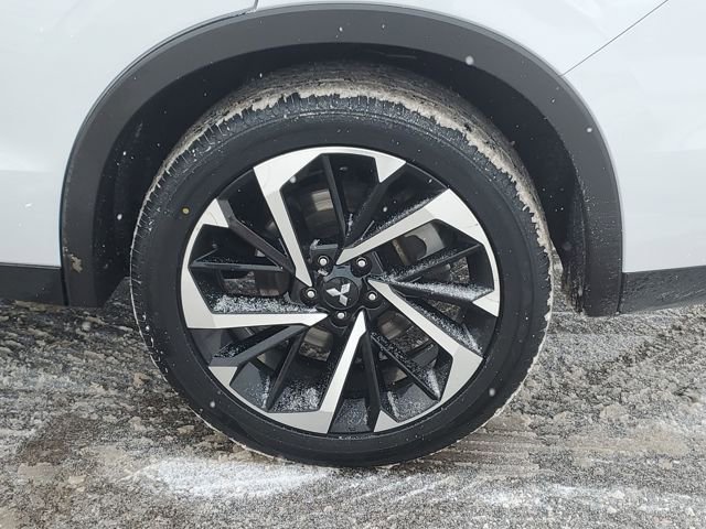 Used 2024 Mitsubishi Outlander SE image 33