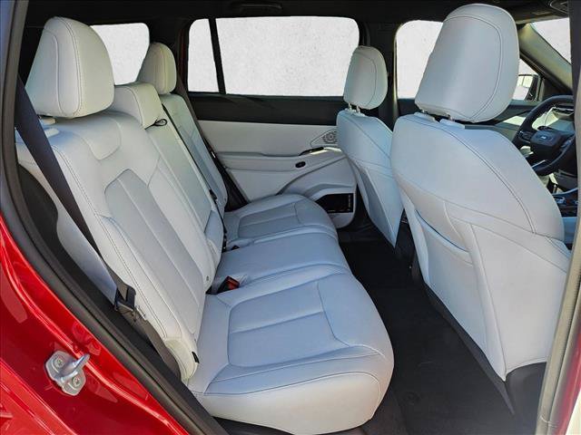 Certified 2026 Jeep Cherokee Limited AWD/4WD image 23