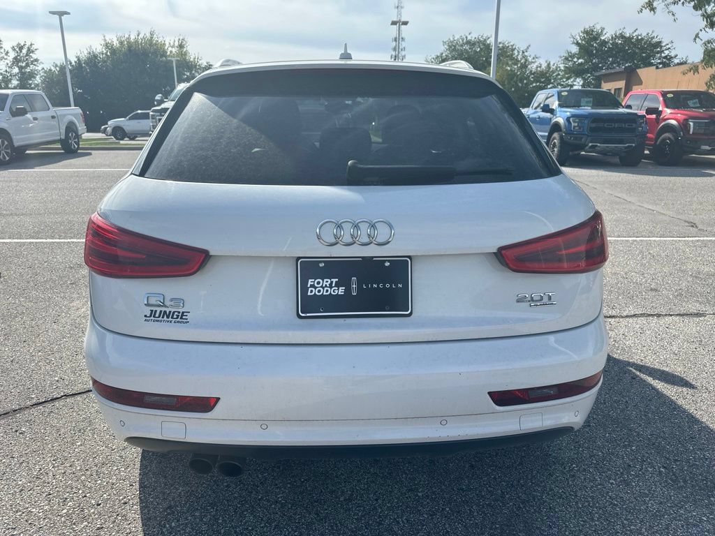 Used 2015 Audi Q3 2.0T Prestige w/ Prestige Package AWD/4WD image 3