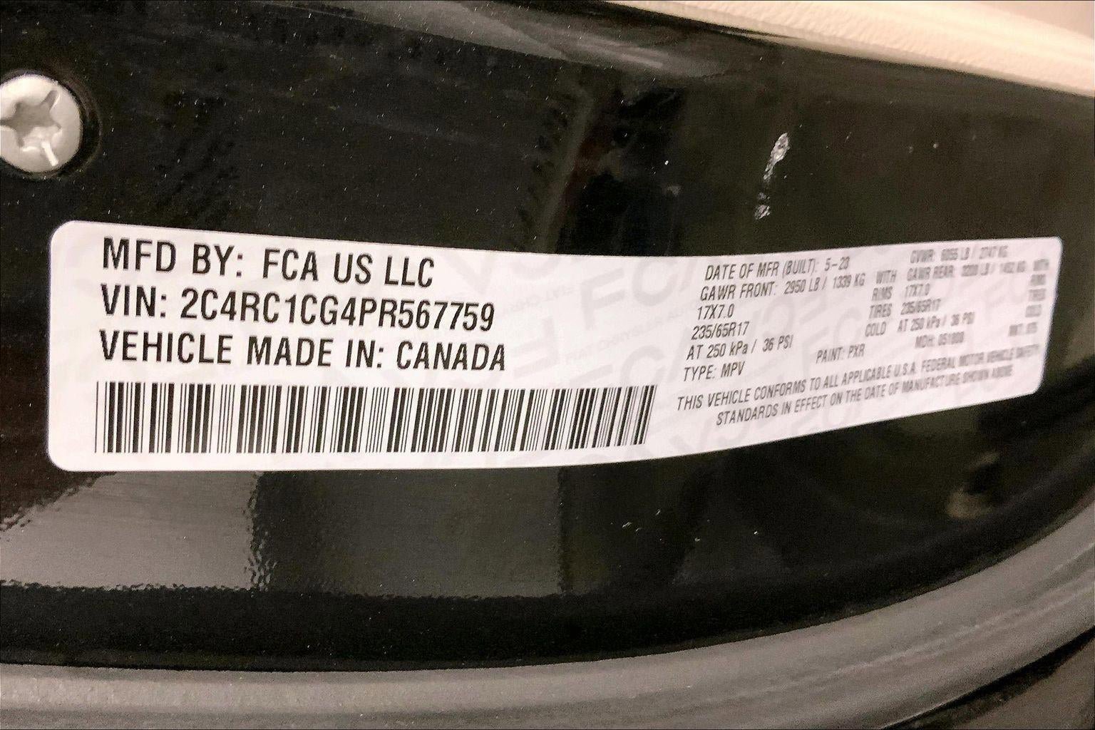 Used 2023 Chrysler Voyager LX image 32