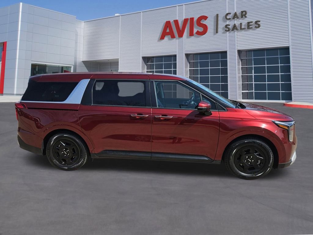 Used 2025 Kia Carnival image 7