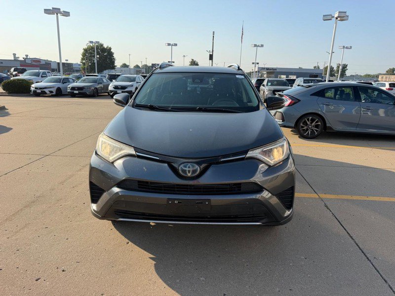 Used 2018 Toyota RAV4 LE AWD/4WD image 7