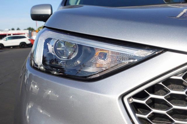 Used 2024 Ford Edge SEL image 6