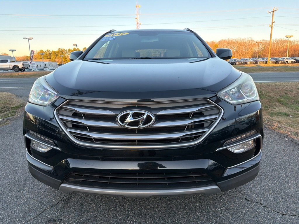 Used 2017 Hyundai Santa Fe Sport image 3
