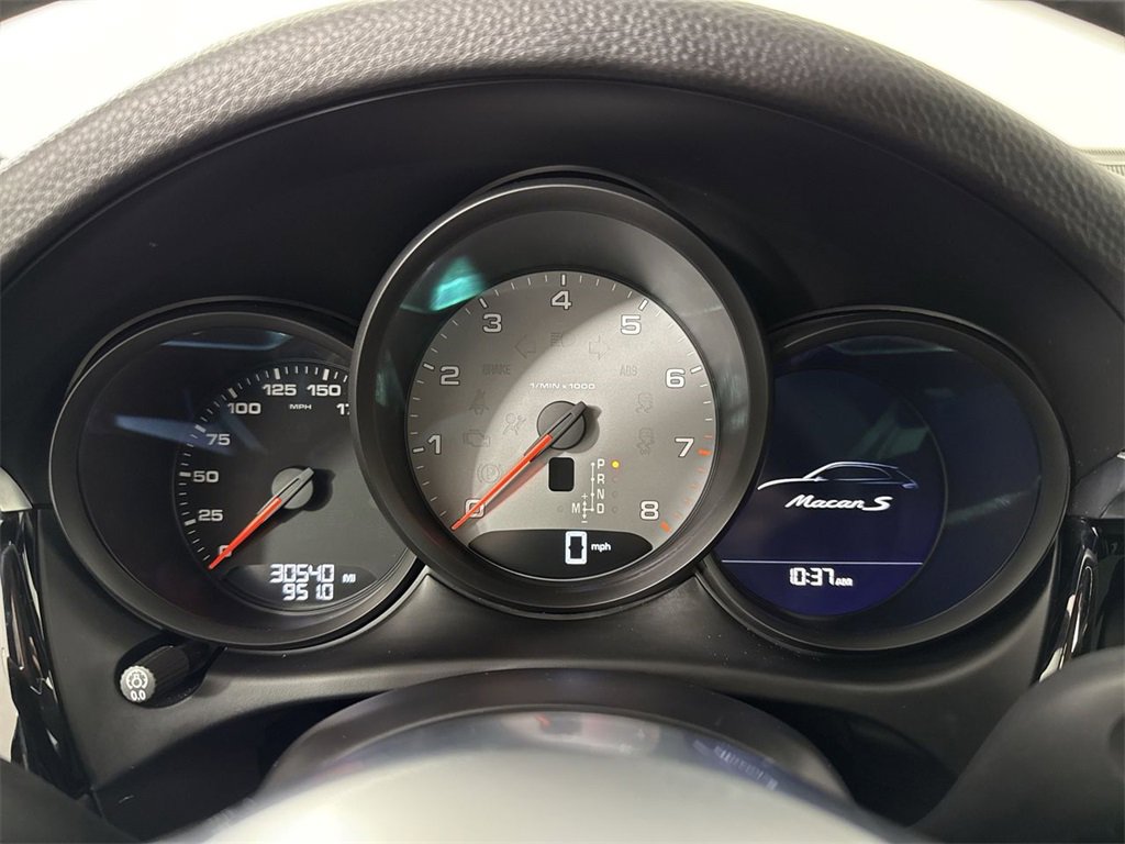 Certified 2021 Porsche Macan S image 37
