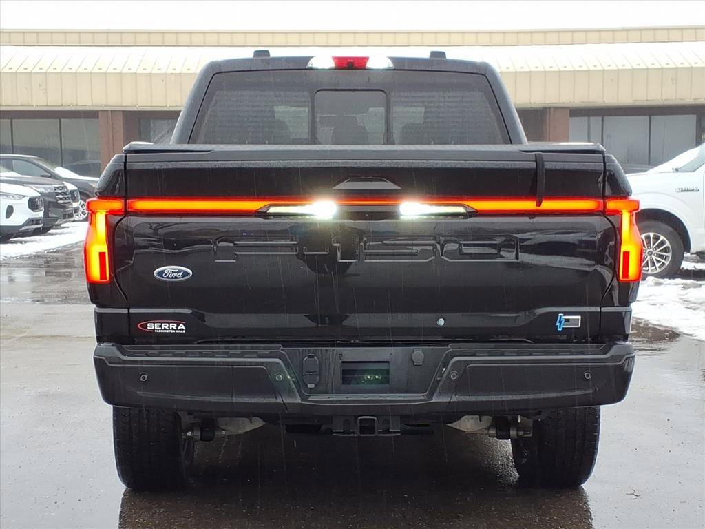 Used 2023 Ford F150 Lightning Lariat image 4