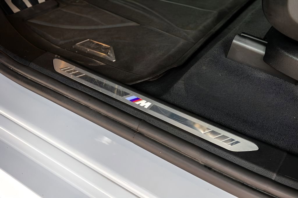Used 2023 BMW X7 xDrive40i w/ Executive Package AWD/4WD image 50