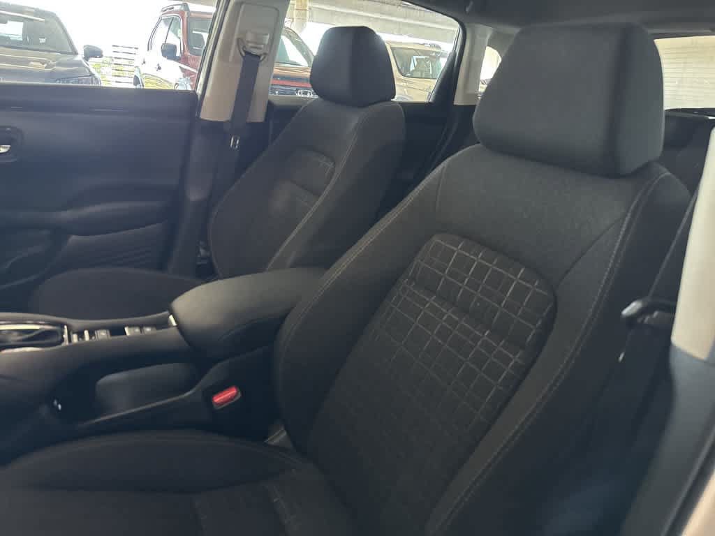 Used 2024 Honda HR-V LX image 13