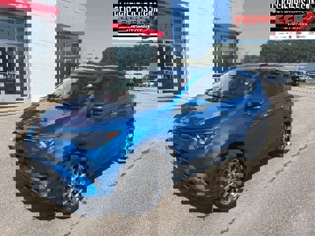 Used 2016 Toyota RAV4 Limited image 1