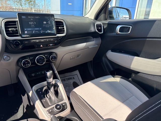 Certified 2026 Hyundai Venue SEL image 36
