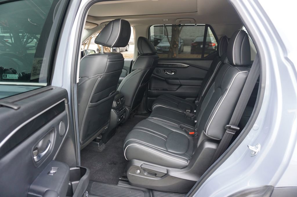 Used 2024 Honda Pilot Elite image 17