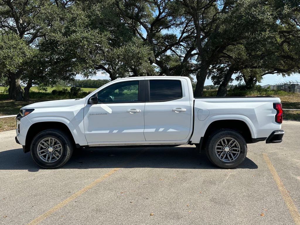 Used 2023 Chevrolet Colorado LT RWD image 8
