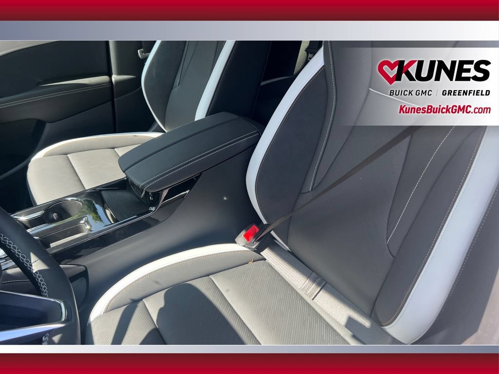 New 2026 Buick Envision Sport Touring AWD/4WD image 21