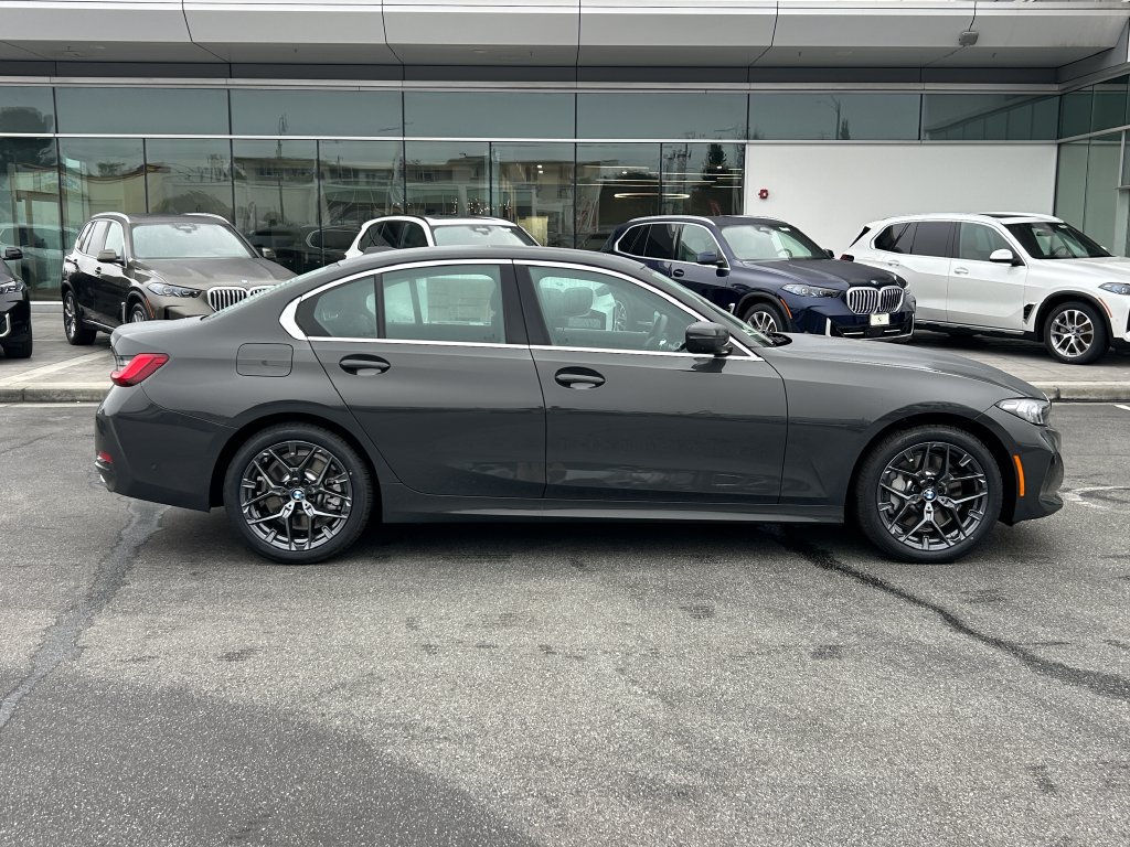 New 2026 BMW 330i Sedan RWD image 6