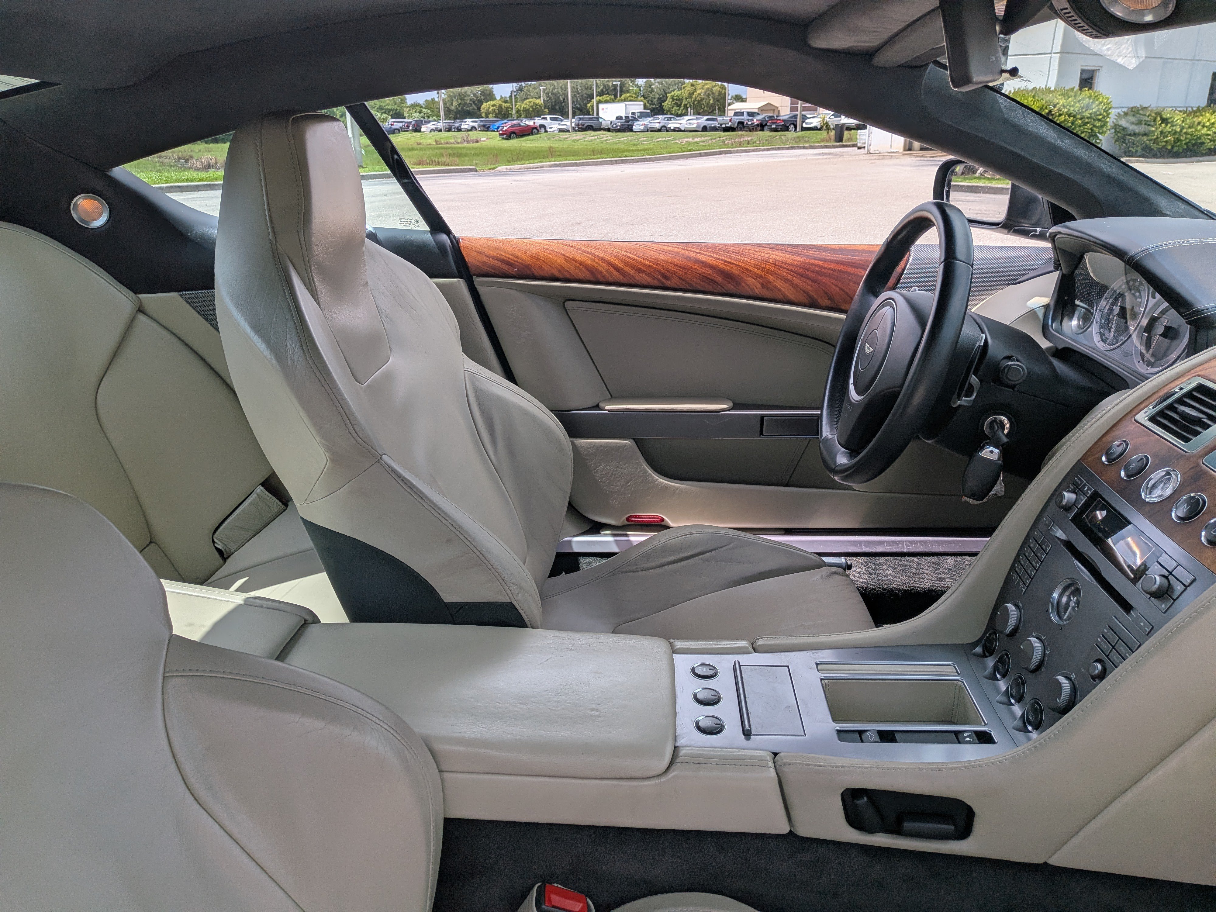 Used 2005 Aston Martin DB9 Coupe RWD image 14