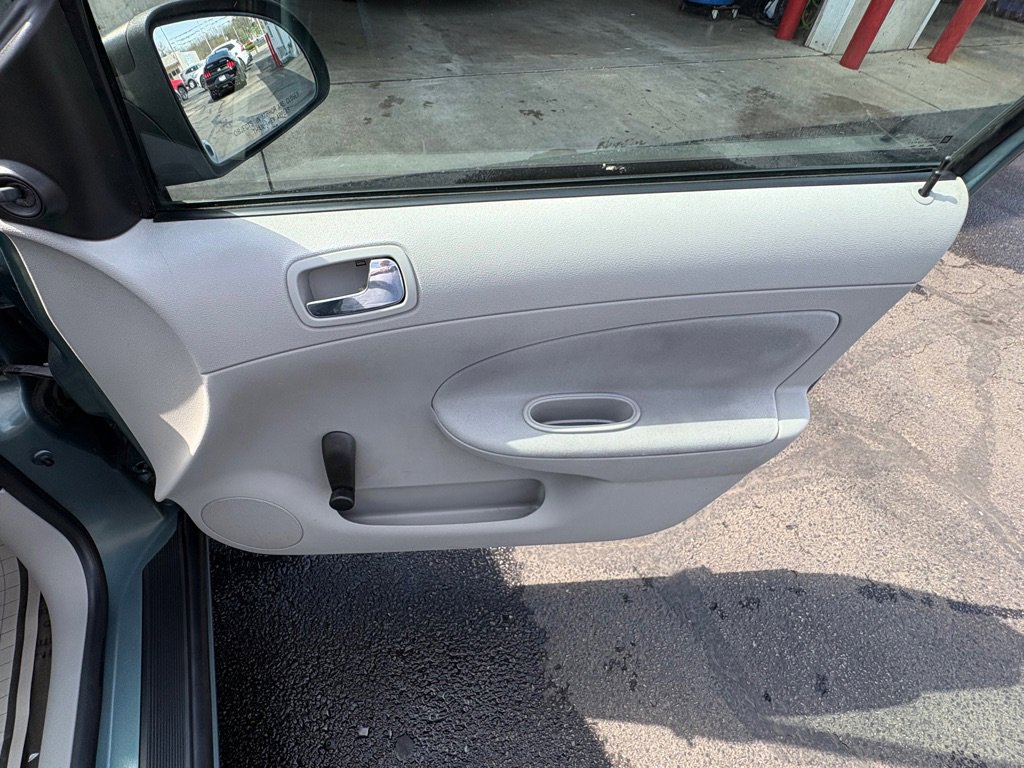 Used 2009 Chevrolet Cobalt LS image 17