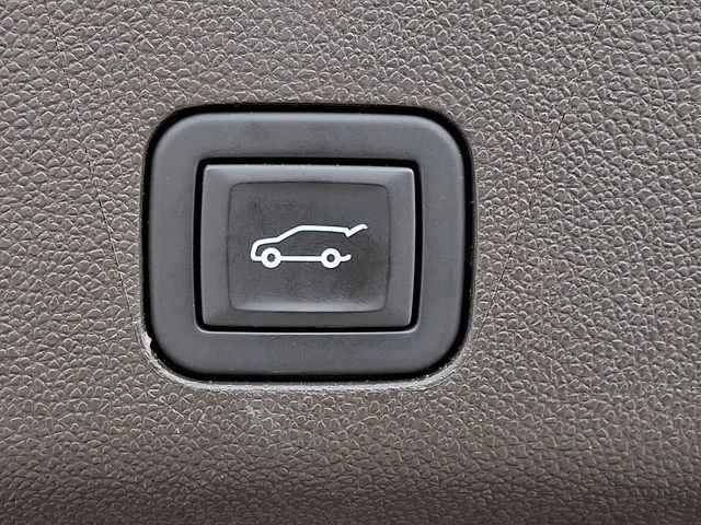 Used 2023 Chevrolet Tahoe LT w/ LT Signature Package image 34