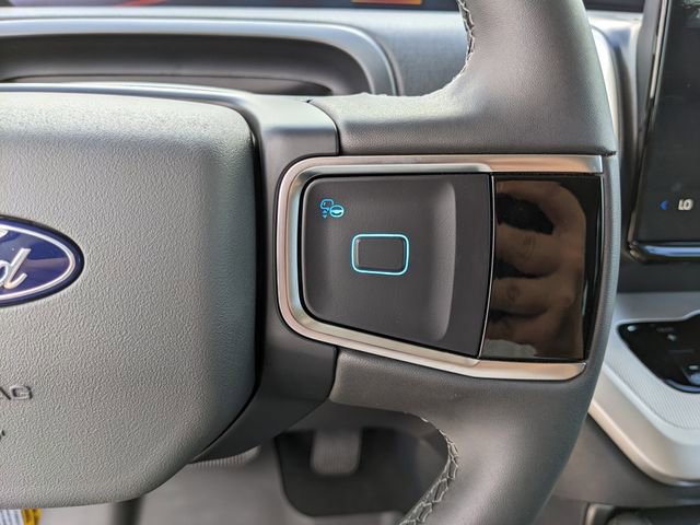 New 2025 Ford Expedition Active image 32