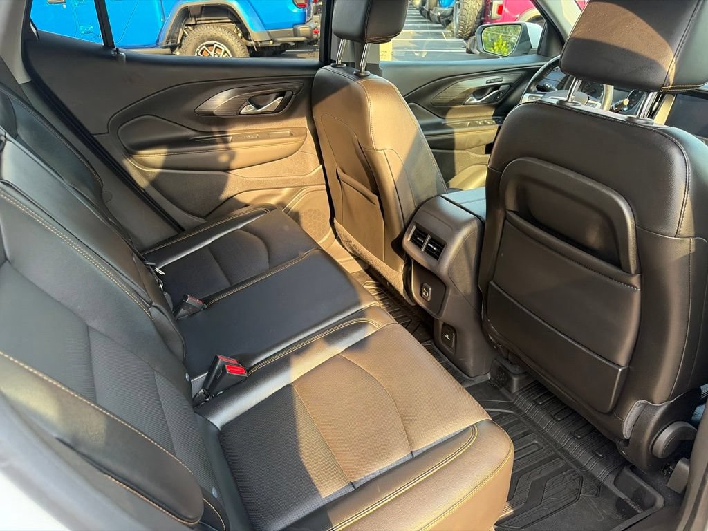 Used 2021 GMC Terrain SLT w/ Infotainment Package II AWD/4WD image 13