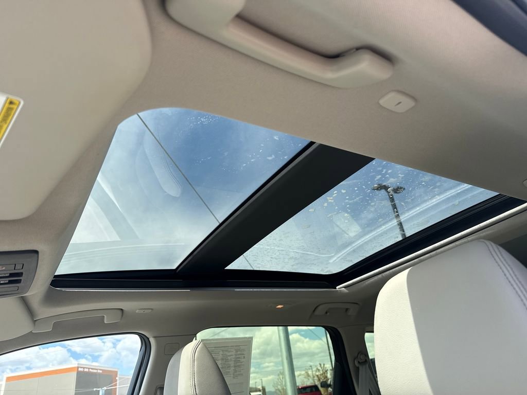 Used 2023 Nissan Rogue SL AWD/4WD image 24