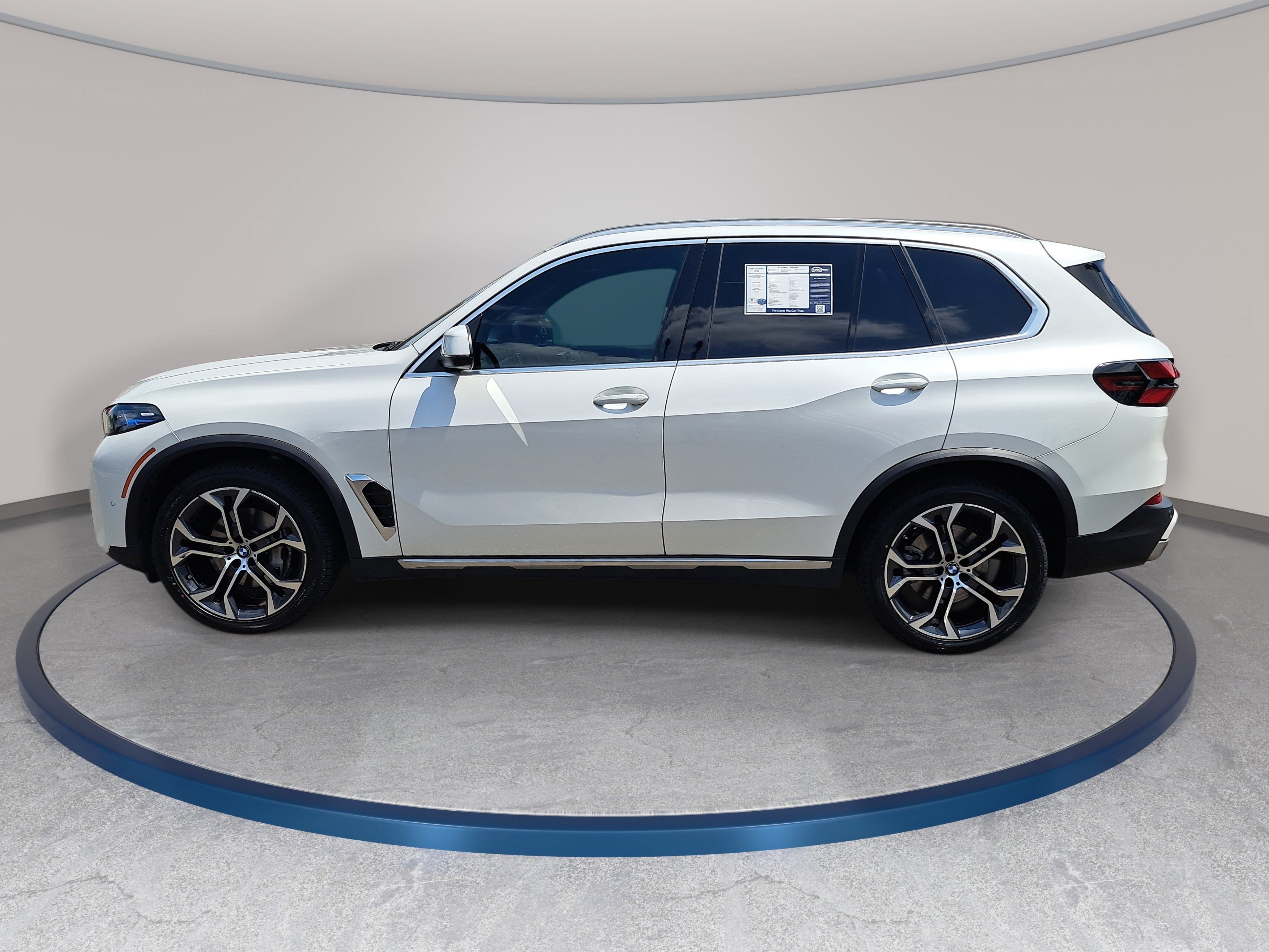 Used 2025 BMW X5 sDrive40i w/ Parking Assistance Package RWD image 8