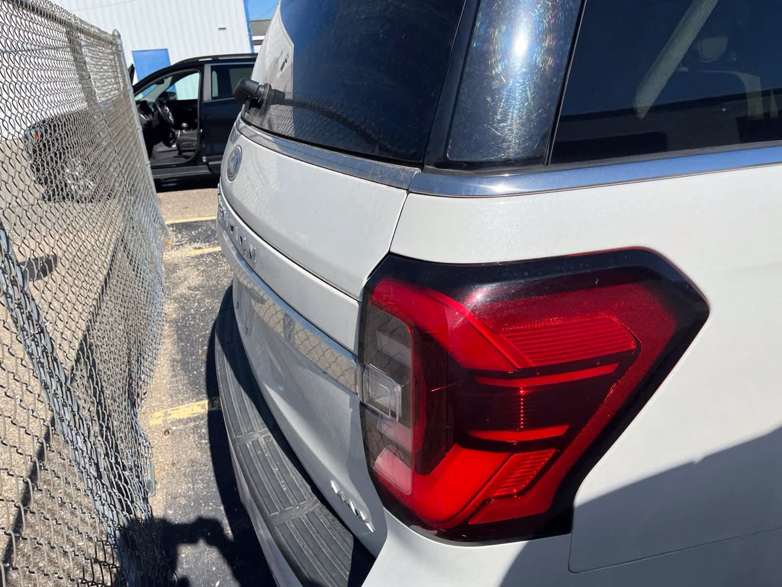 Used 2023 Ford Expedition Max Limited AWD/4WD image 13