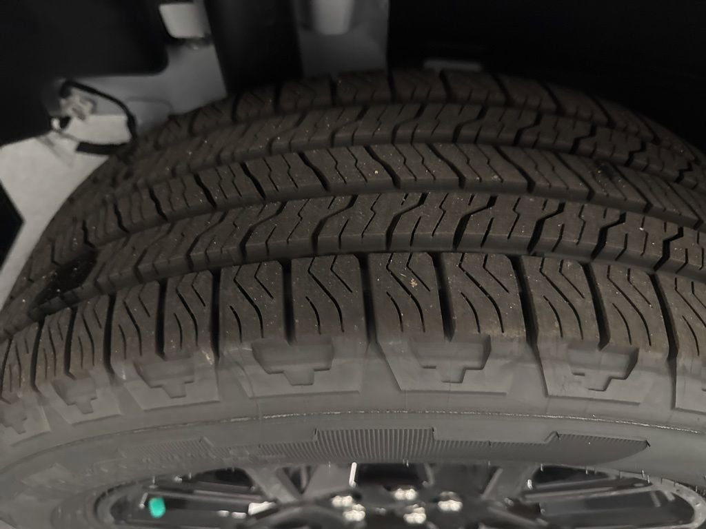 New 2025 Ford Maverick XLT w/ XLT Luxury Package image 14