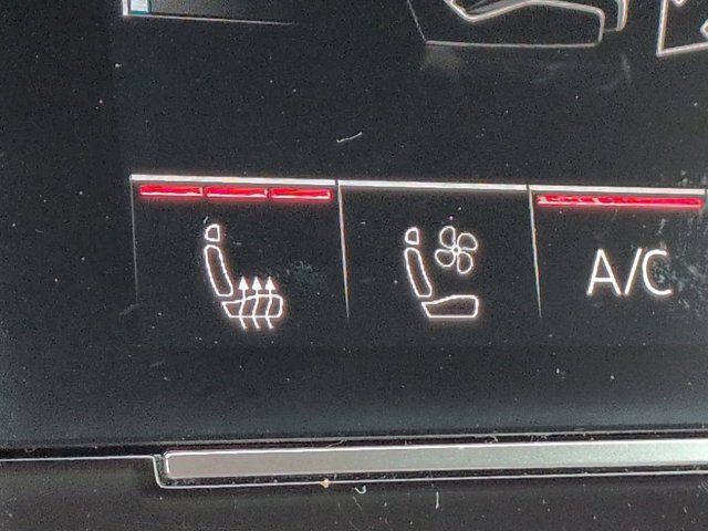 Used 2019 Audi e-tron Prestige w/ Prestige Package image 24