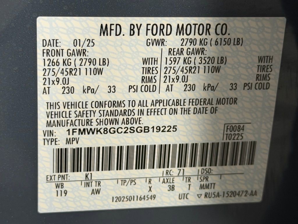 Used 2025 Ford Explorer ST image 35