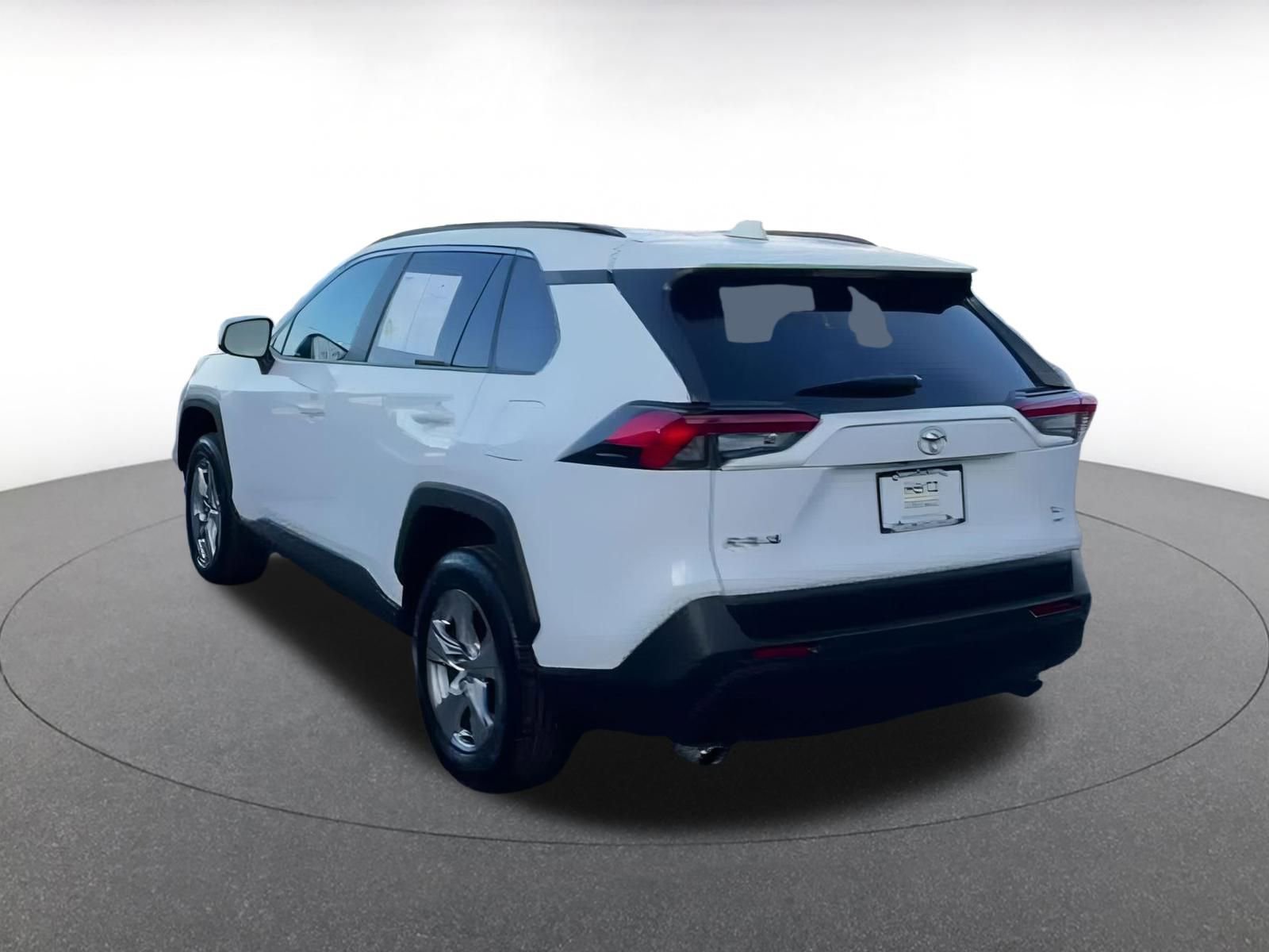 Used 2025 Toyota RAV4 XLE image 11