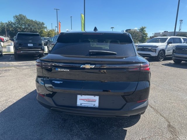New 2026 Chevrolet Equinox EV LT image 4