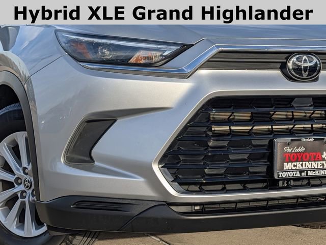 Used 2024 Toyota Grand Highlander XLE image 3