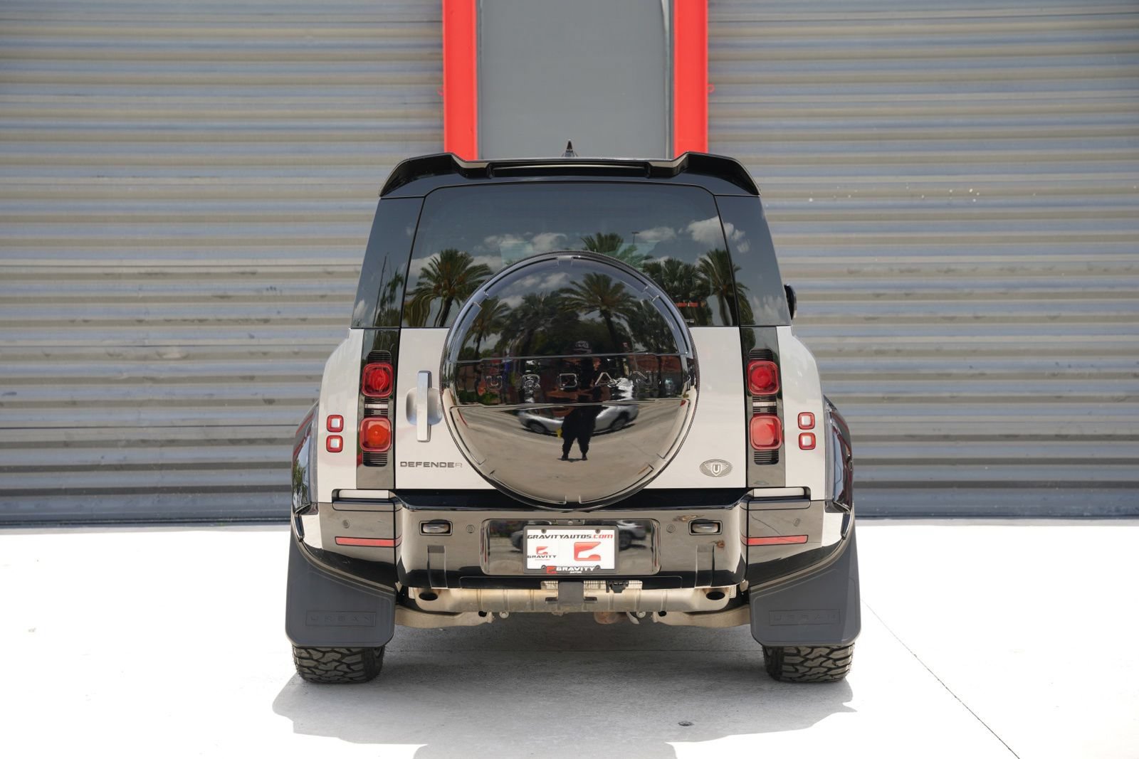 Used 2023 Land Rover Defender 110 X-Dynamic SE AWD/4WD image 14