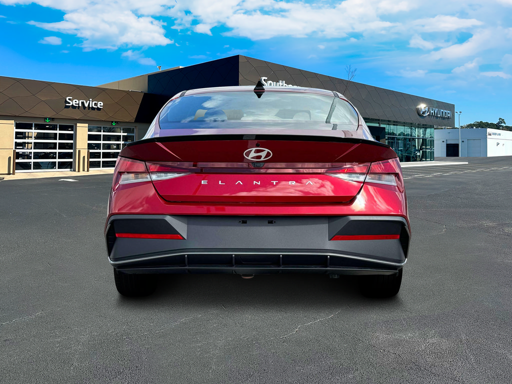 New 2025 Hyundai Elantra Sport FWD image 7
