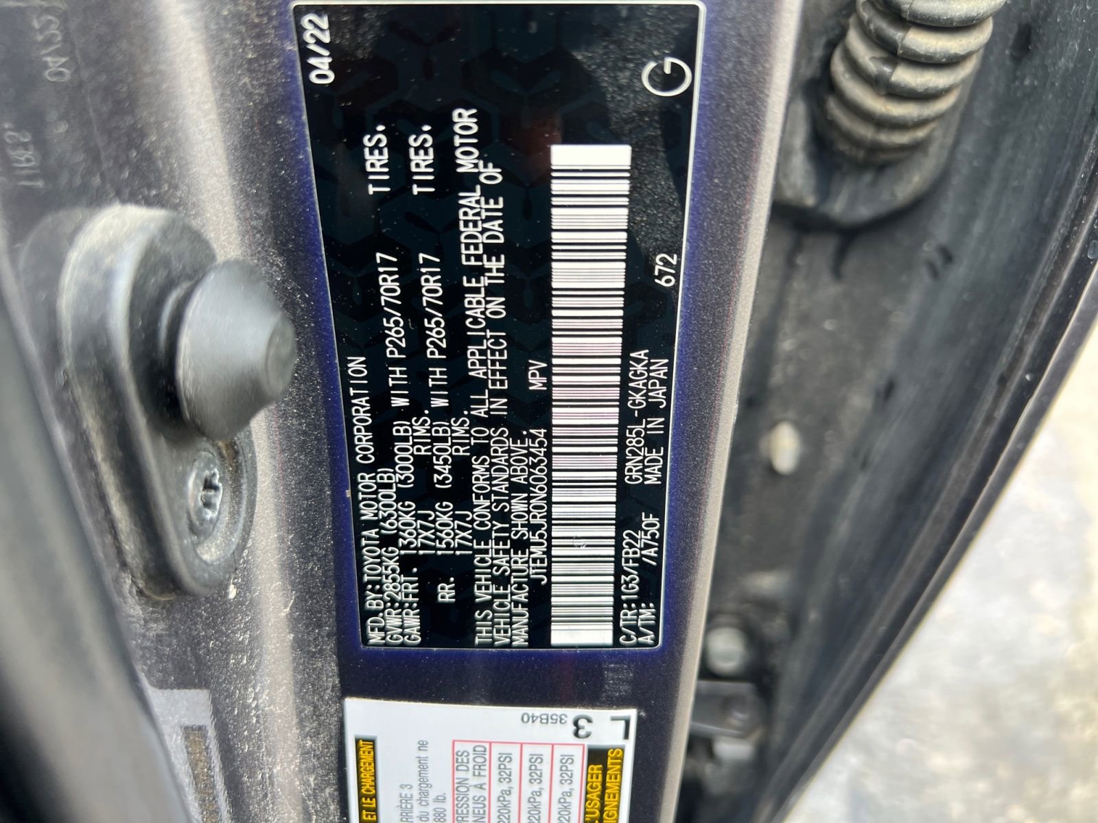 Used 2022 Toyota 4Runner SR5 AWD/4WD image 37