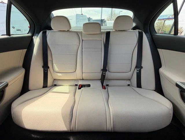 Used 2024 Mercedes-Benz C 300 4MATIC Sedan image 17