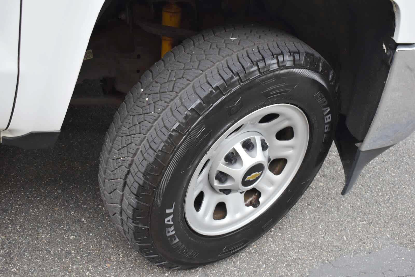 Used 2018 Chevrolet Silverado 3500 W/T RWD image 37